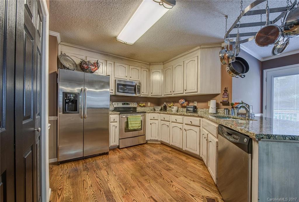 Colony Woods - Residential