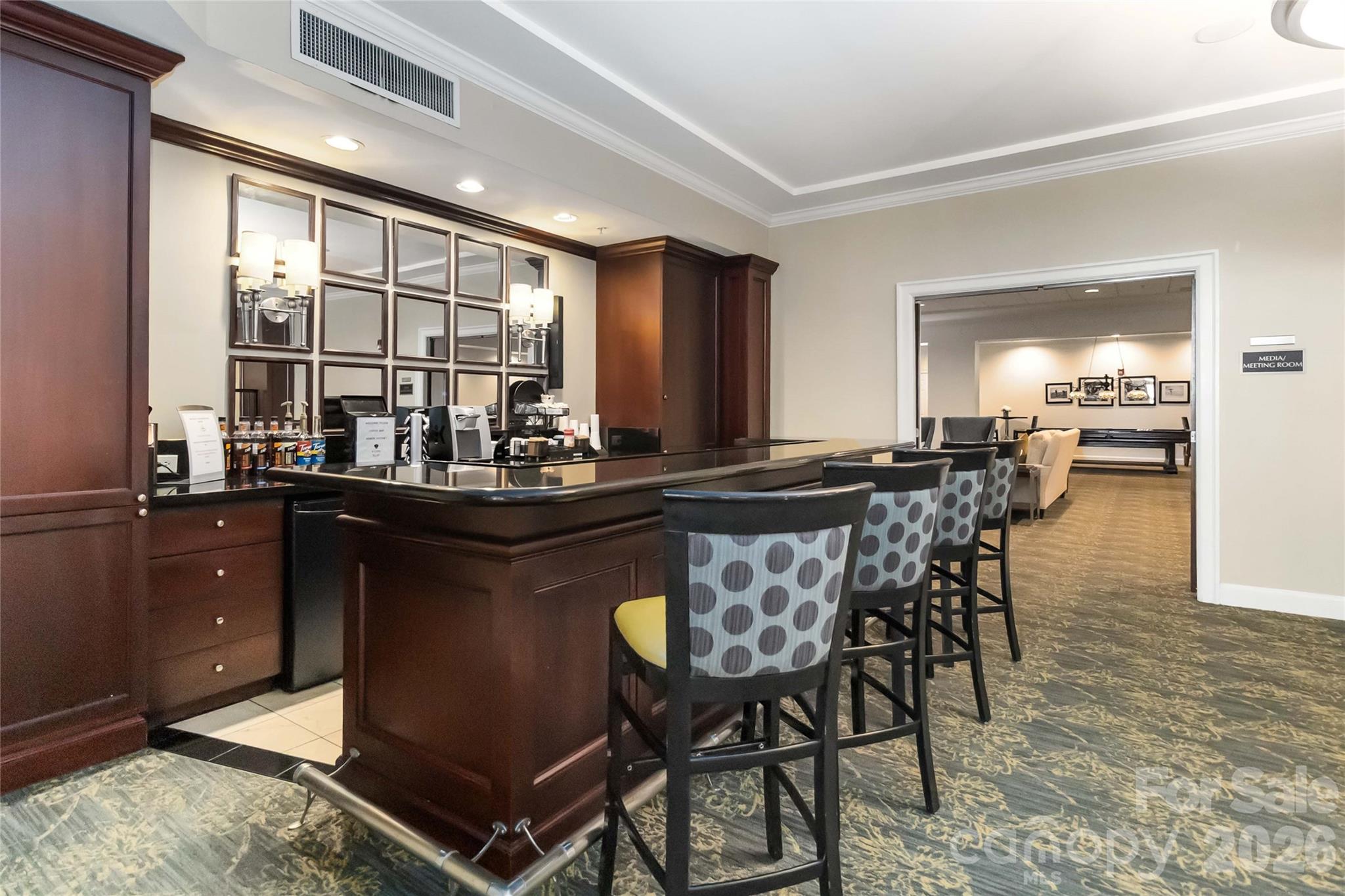 300 W 5th Street 333