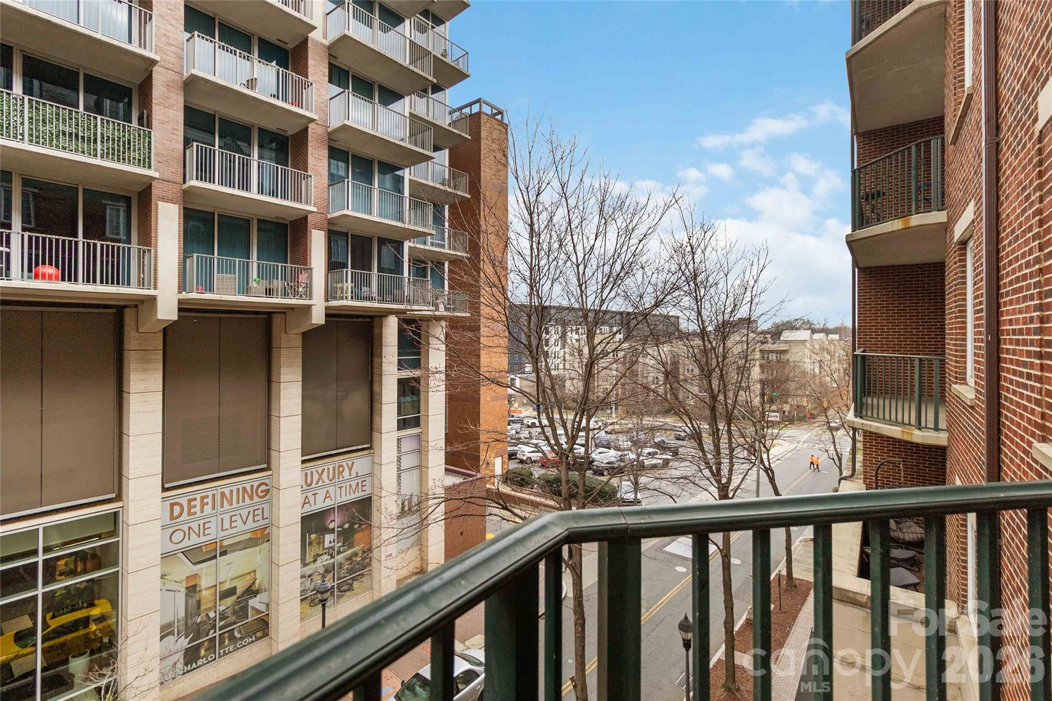 Fifth And Poplar - Residential