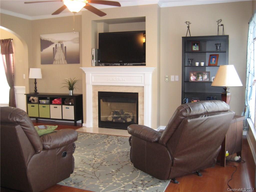 Ridge Pointe - Residential