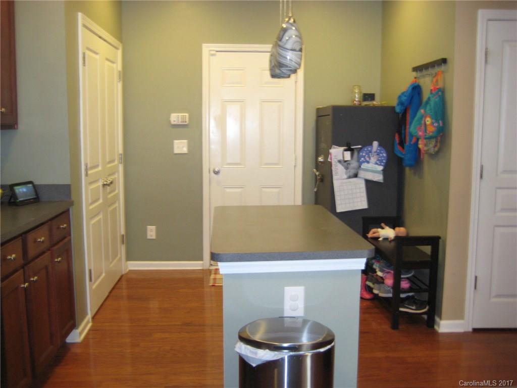 Ridge Pointe - Residential