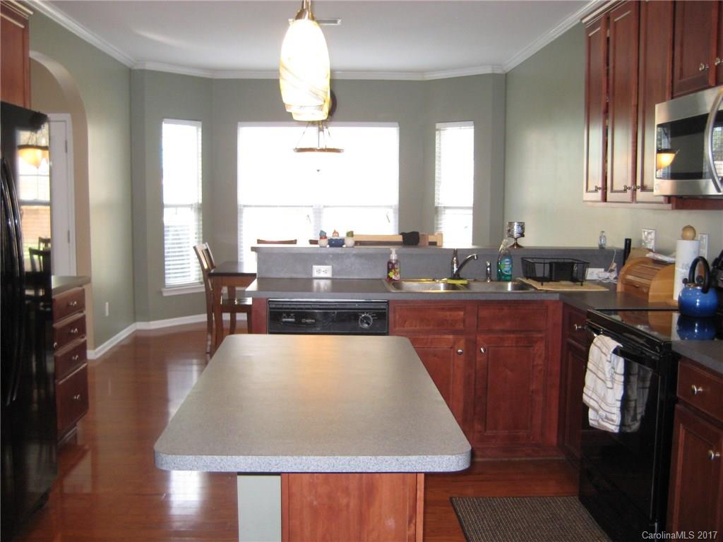 Ridge Pointe - Residential