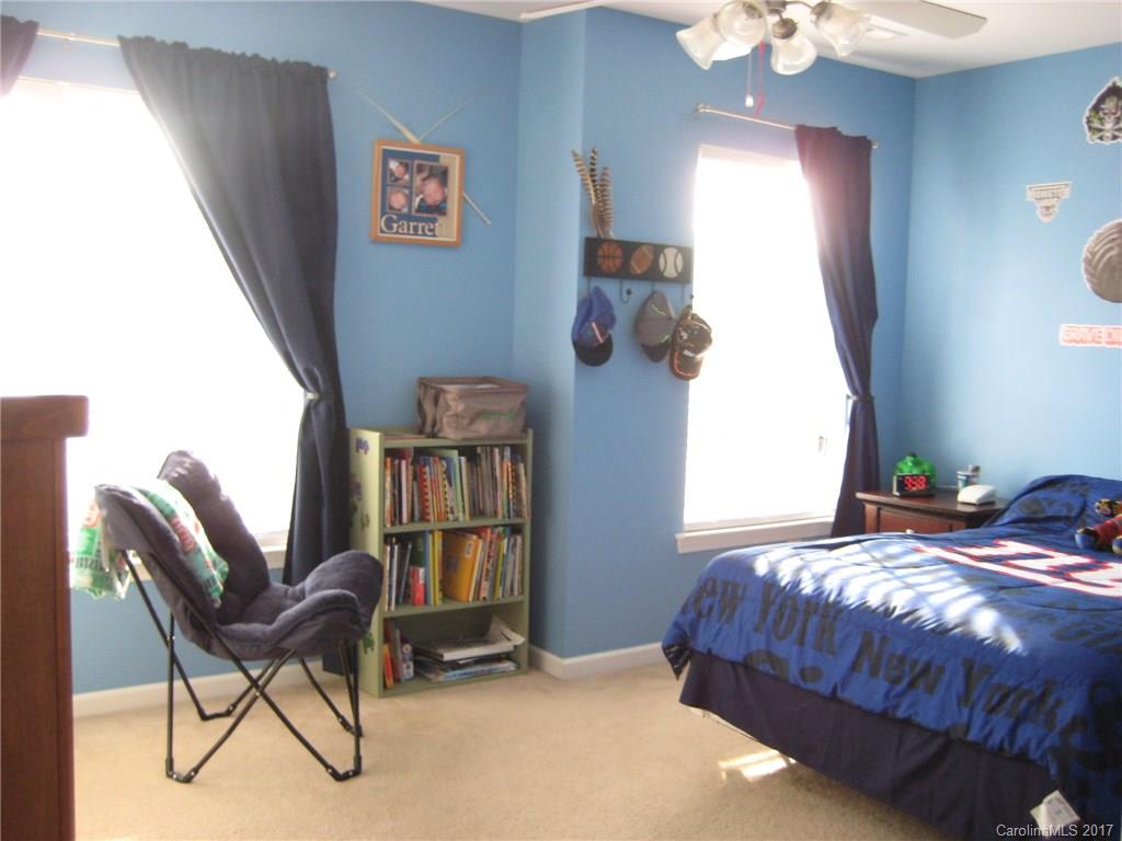 Ridge Pointe - Residential