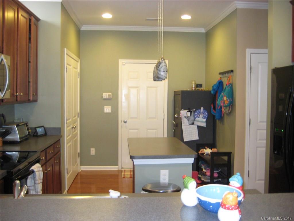 Ridge Pointe - Residential