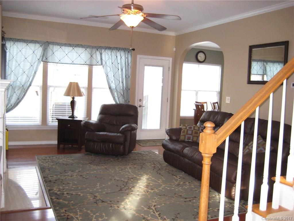 Ridge Pointe - Residential