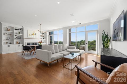 Photo of 400 N Church Street #616, Charlotte, NC 28202 (MLS # 4376398)