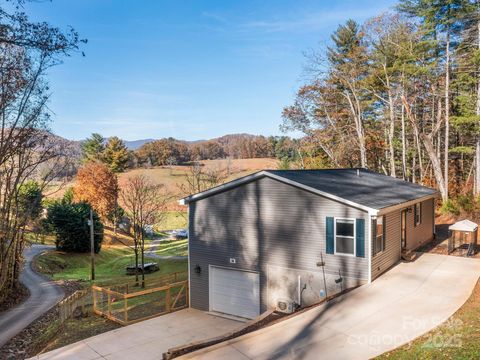 30 Shire Way Lane Leicester NC 28748