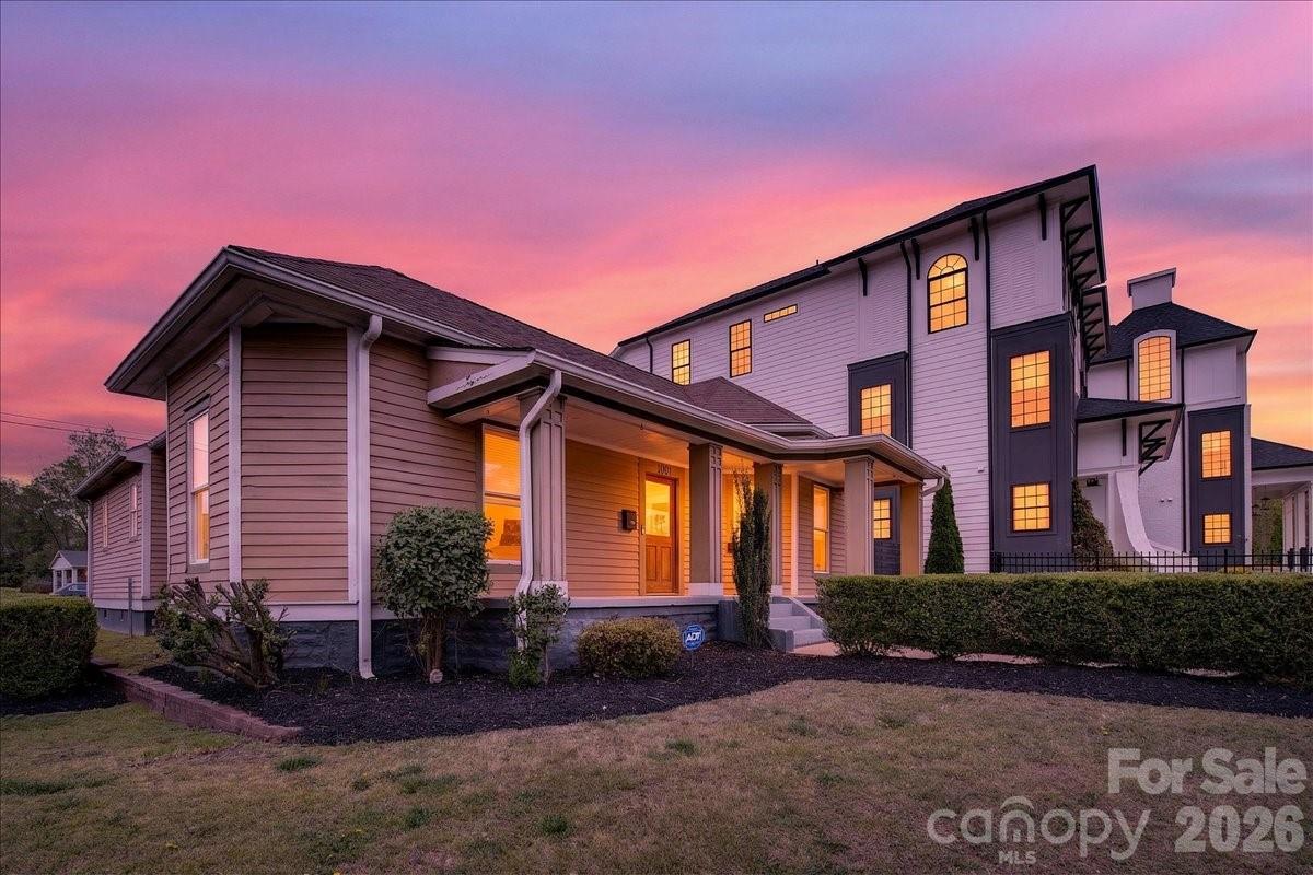 Villa Heights - Residential