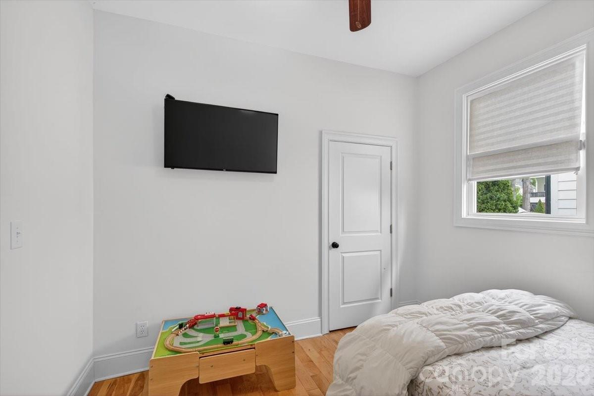 Villa Heights - Residential