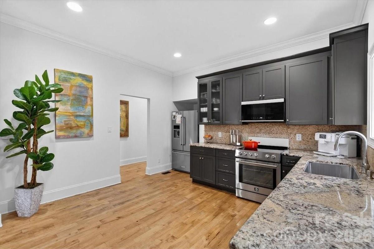 Villa Heights - Residential