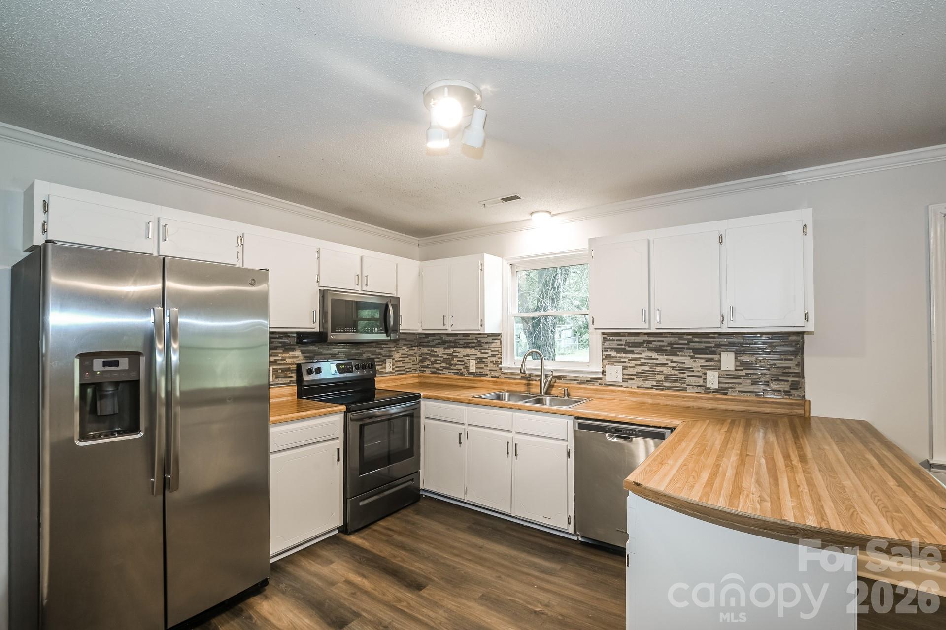 320 Aqua Drive
