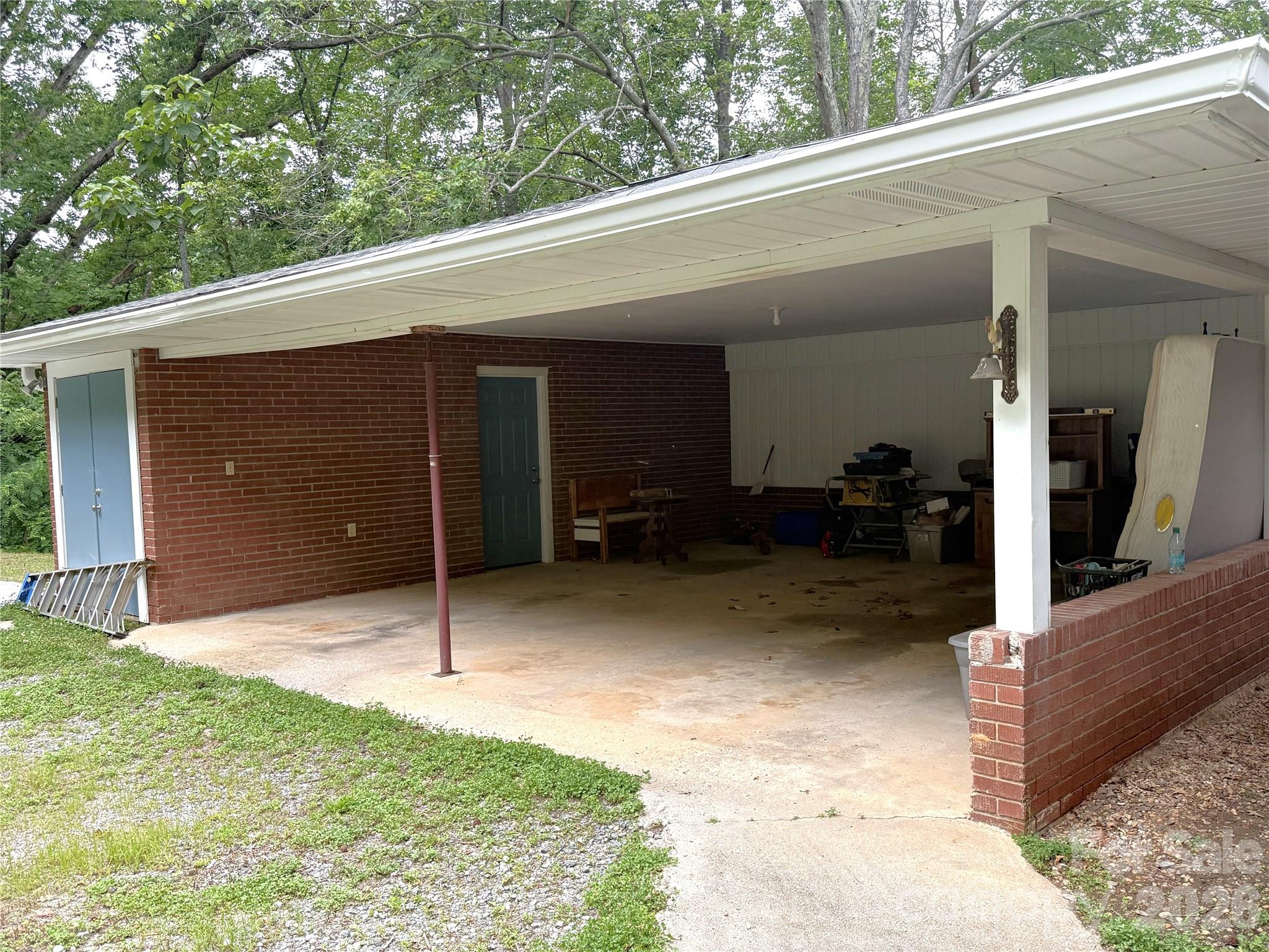 150 Cowan Lane