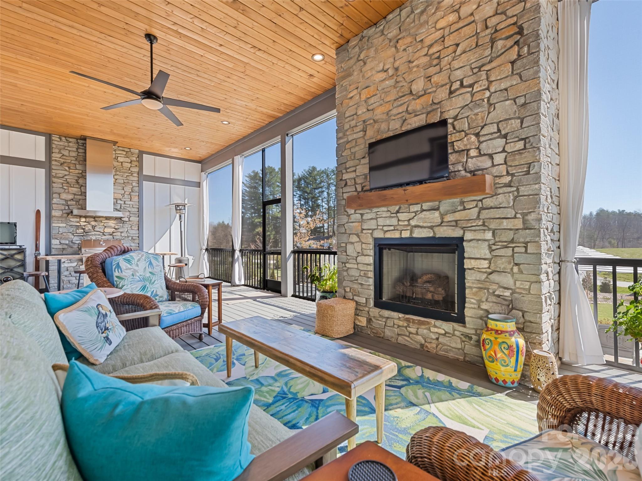 Mills River Crossing - Residential