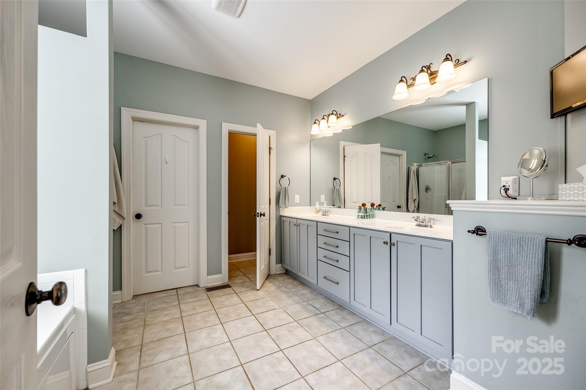 Regent Park - Residential