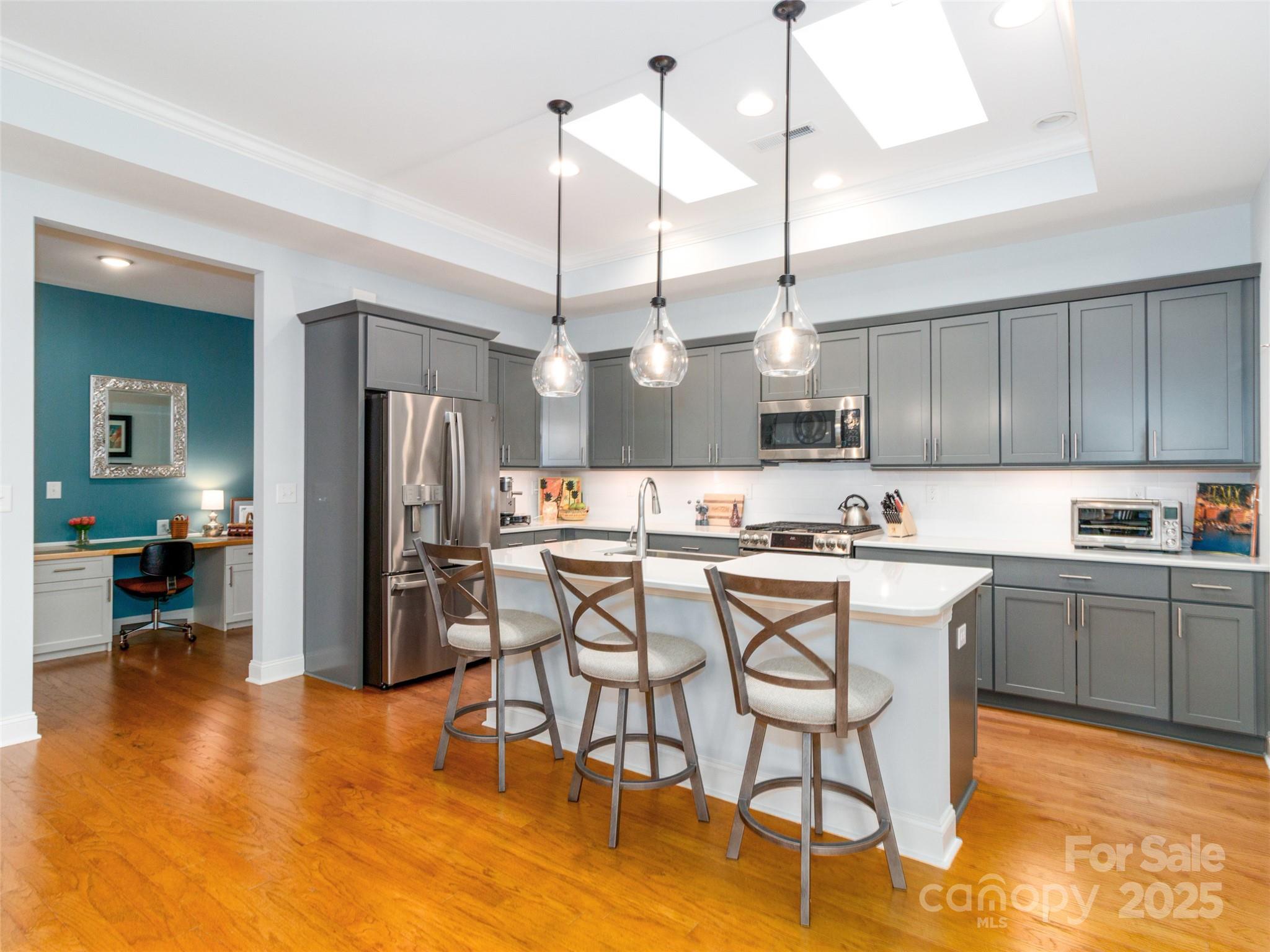 2206 Lincolnshire Lane