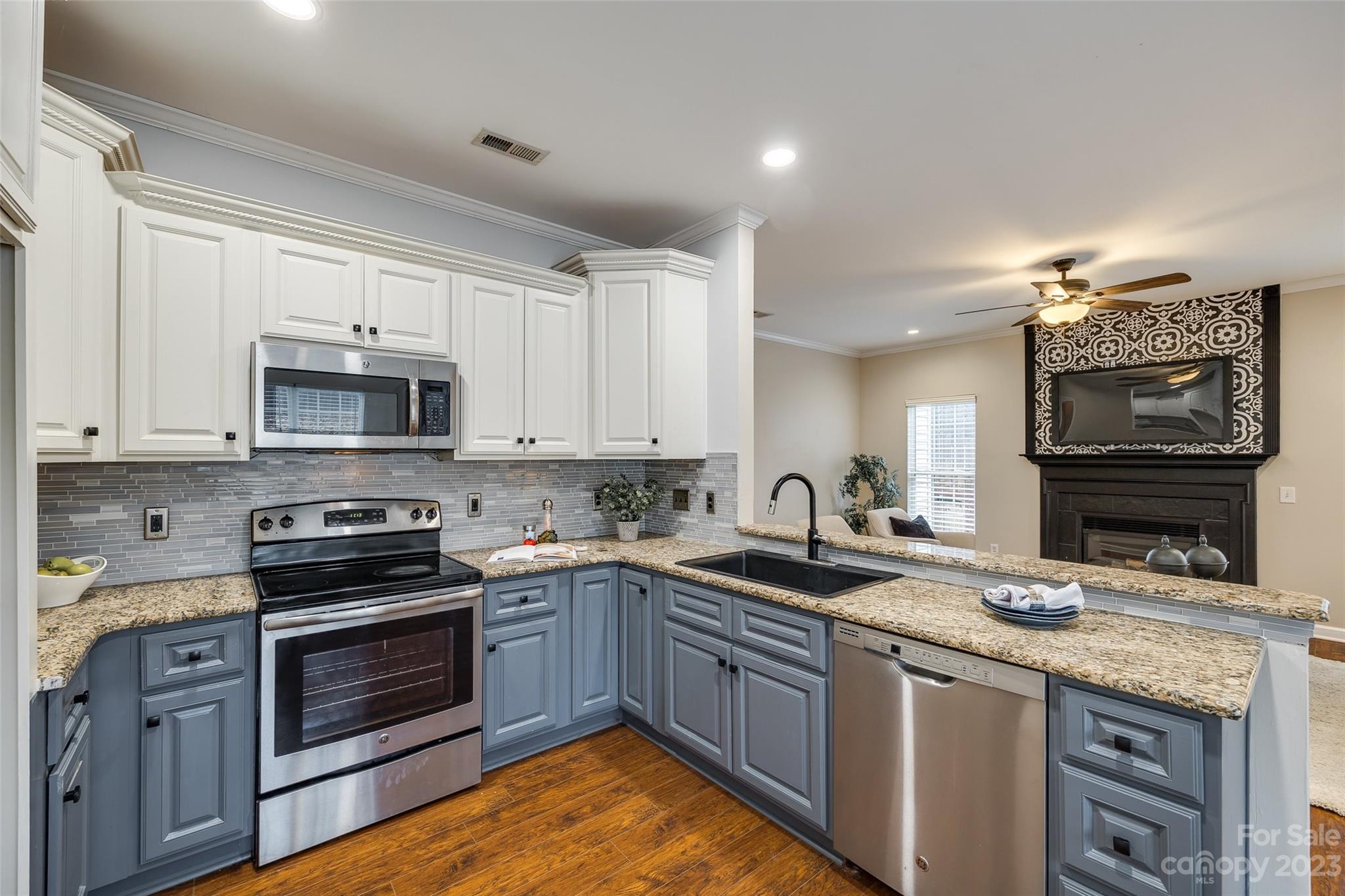 Thornblade - Residential