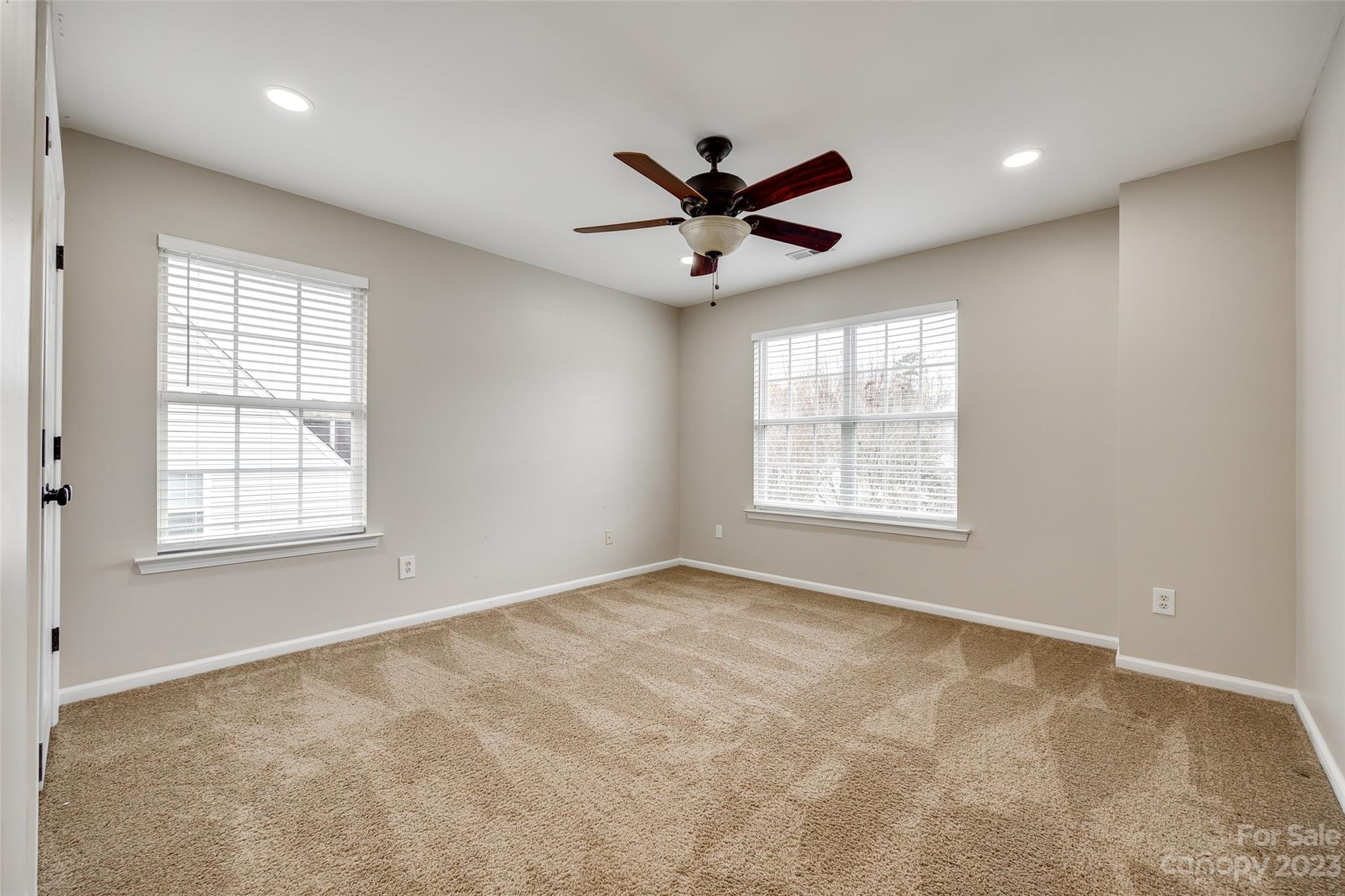 Thornblade - Residential