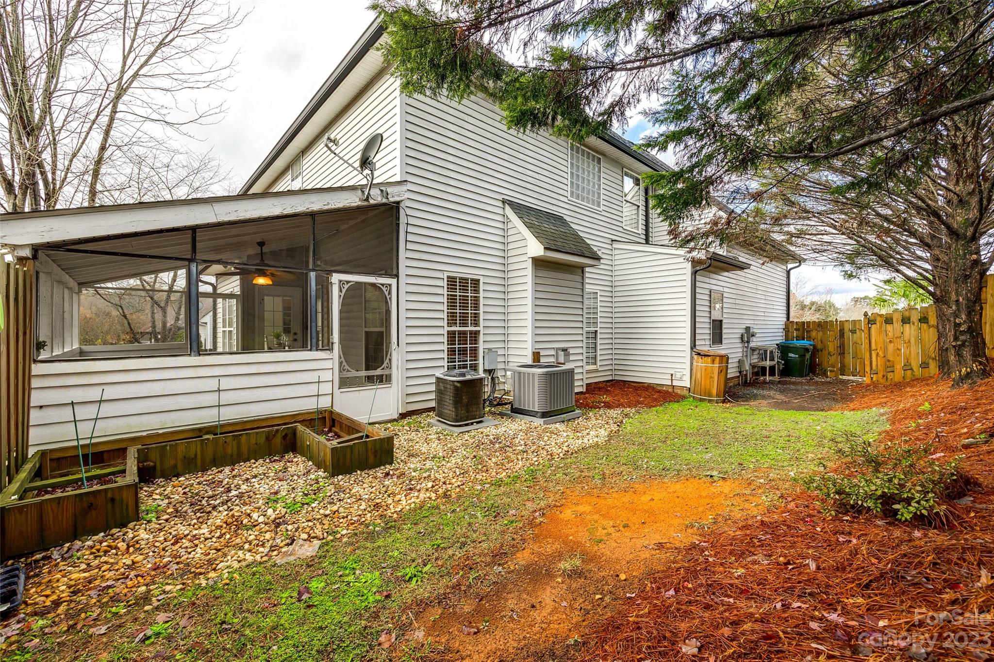 Thornblade - Residential