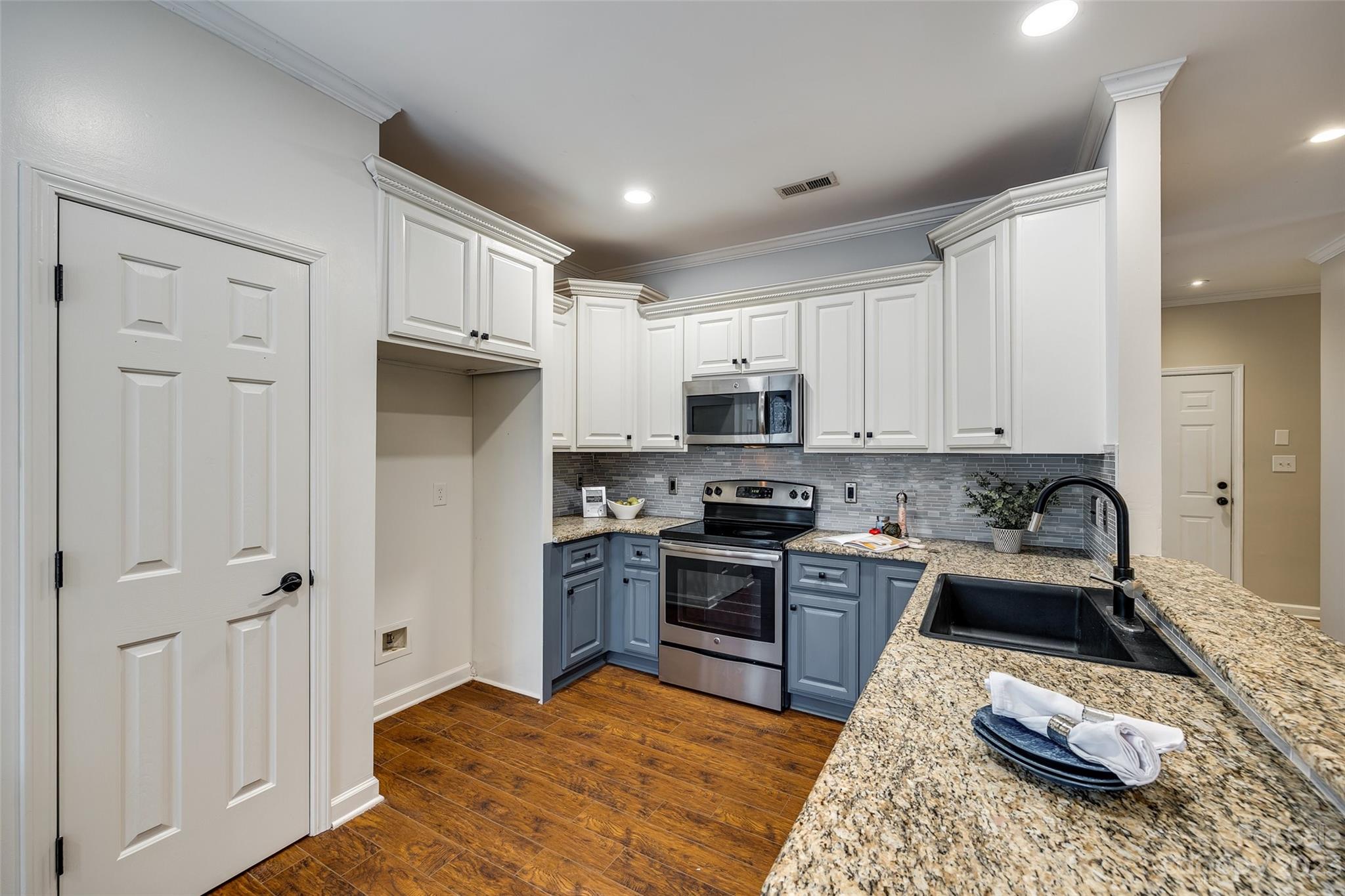 Thornblade - Residential