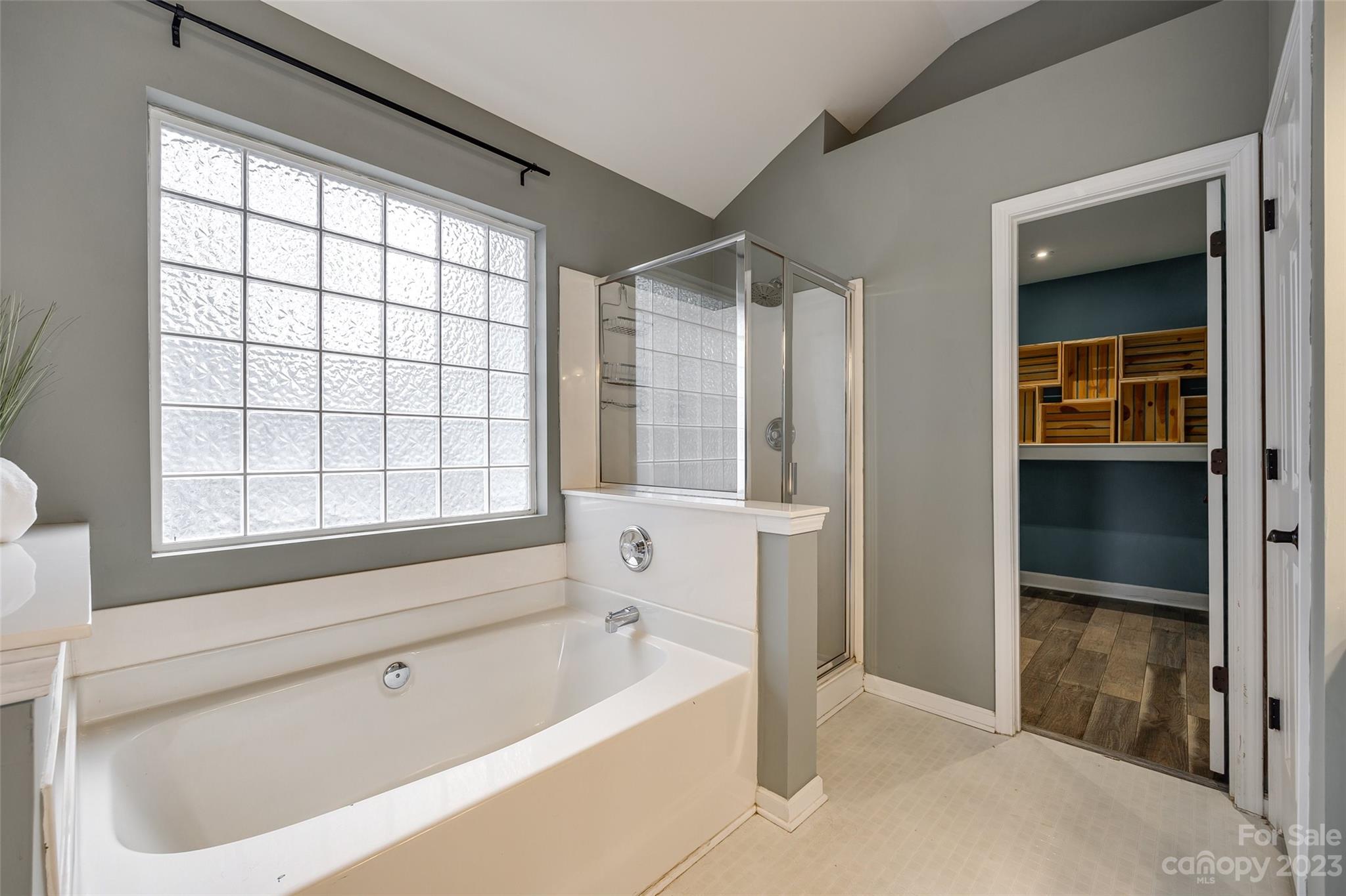 Thornblade - Residential