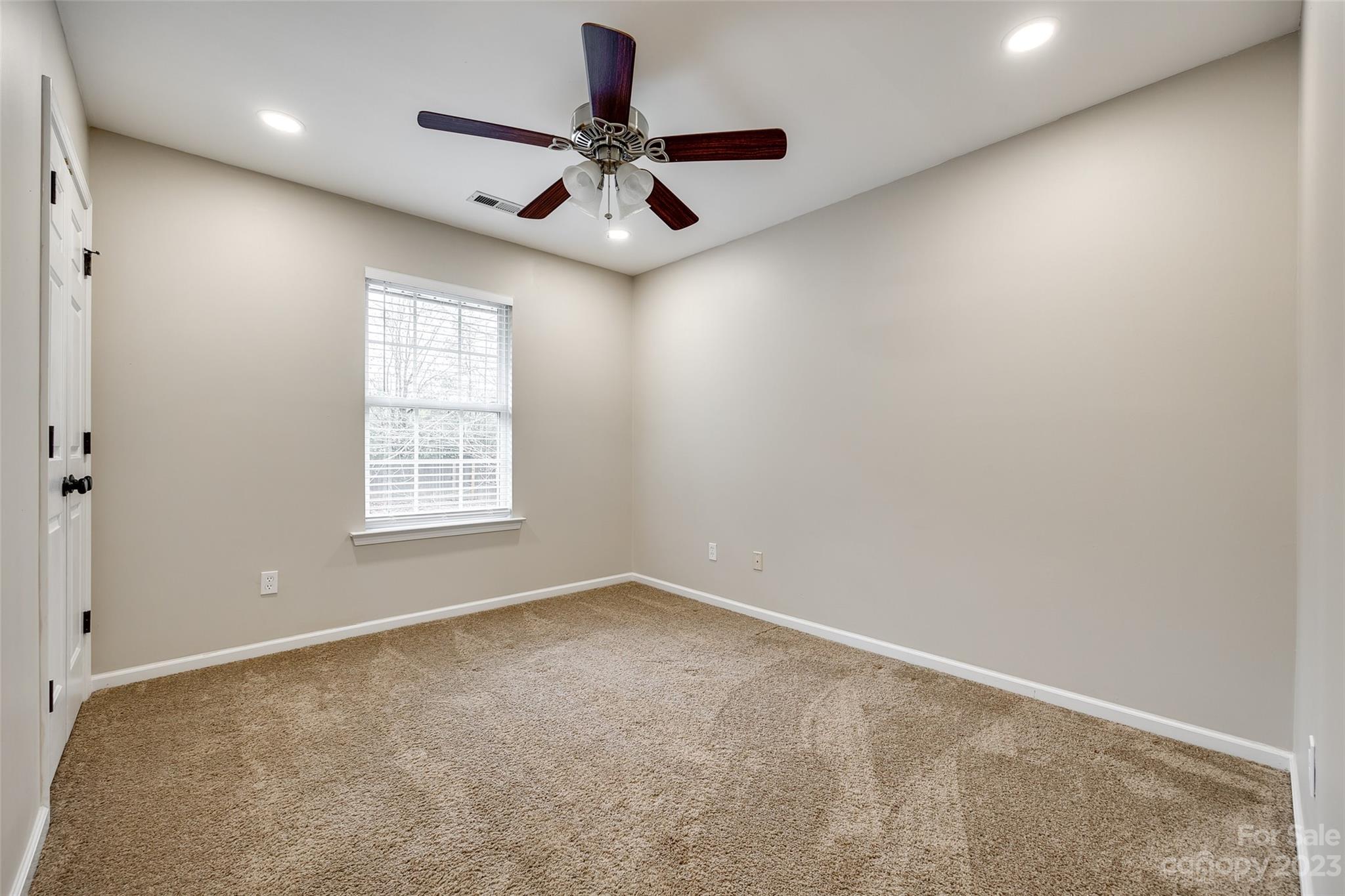 Thornblade - Residential