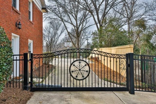 Barclay Downs - Residential