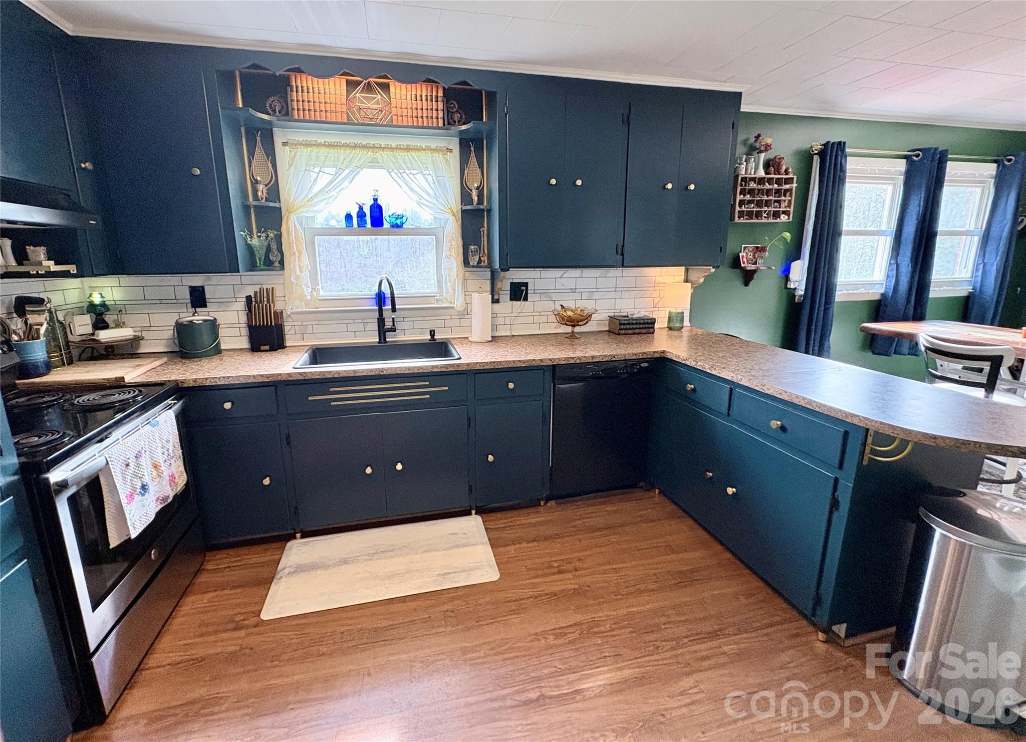 Pinecrest Park - Residential