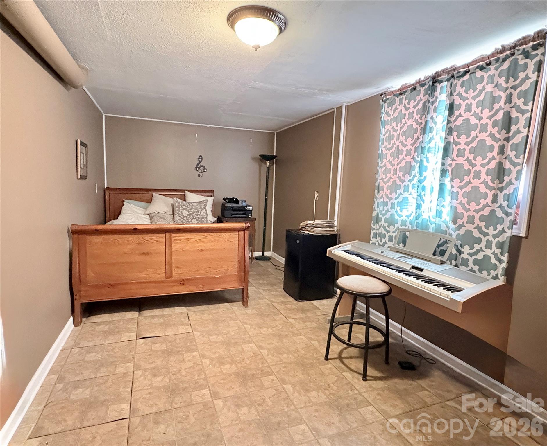 Pinecrest Park - Residential