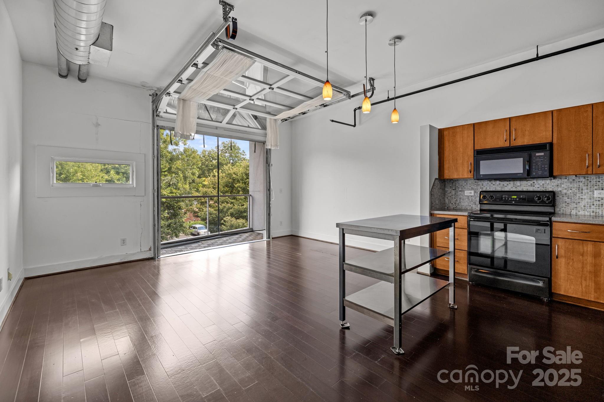 1611 Central Avenue 306
