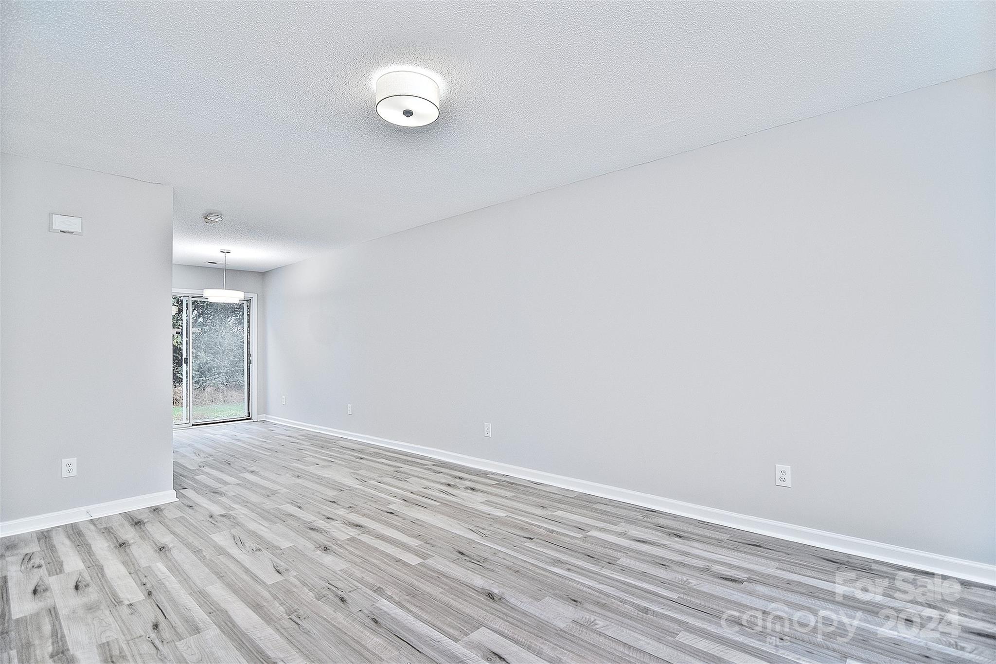 The Landing at Hickory Grove - Residential