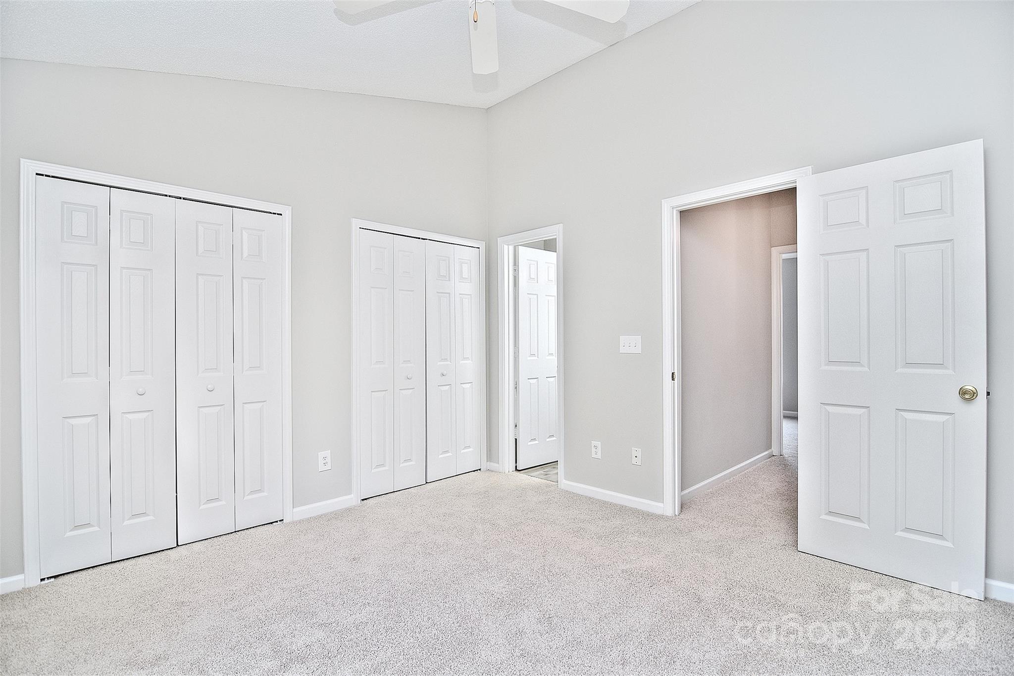 The Landing at Hickory Grove - Residential
