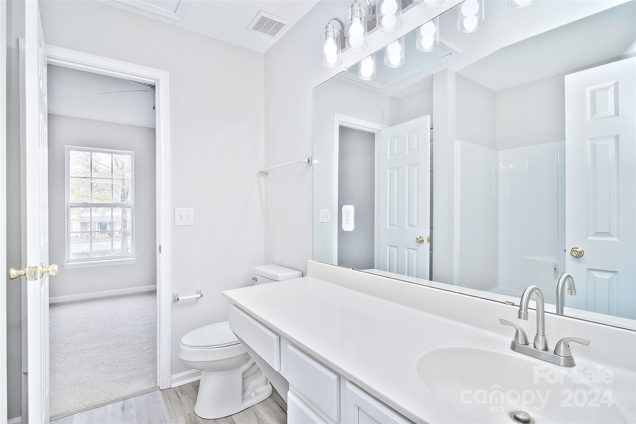 The Landing at Hickory Grove - Residential