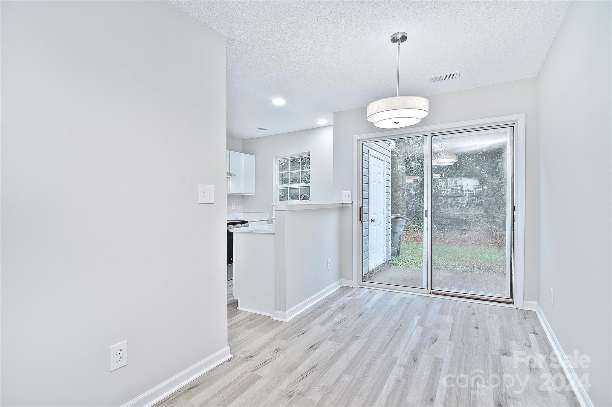 The Landing at Hickory Grove - Residential