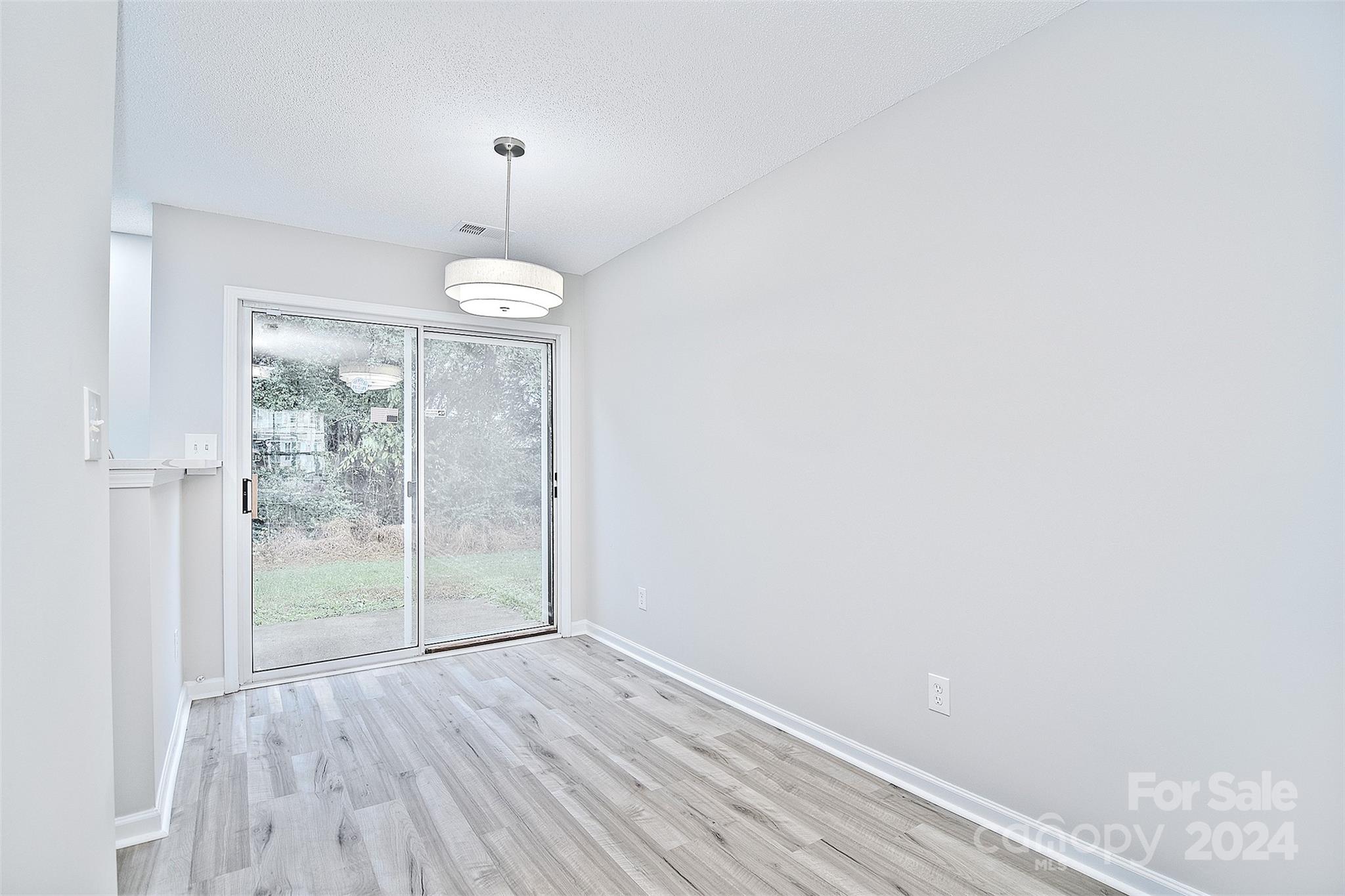 The Landing at Hickory Grove - Residential