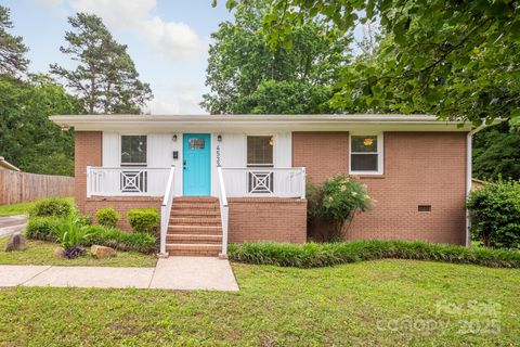 4533 Gainesborough Road Charlotte NC 28205
