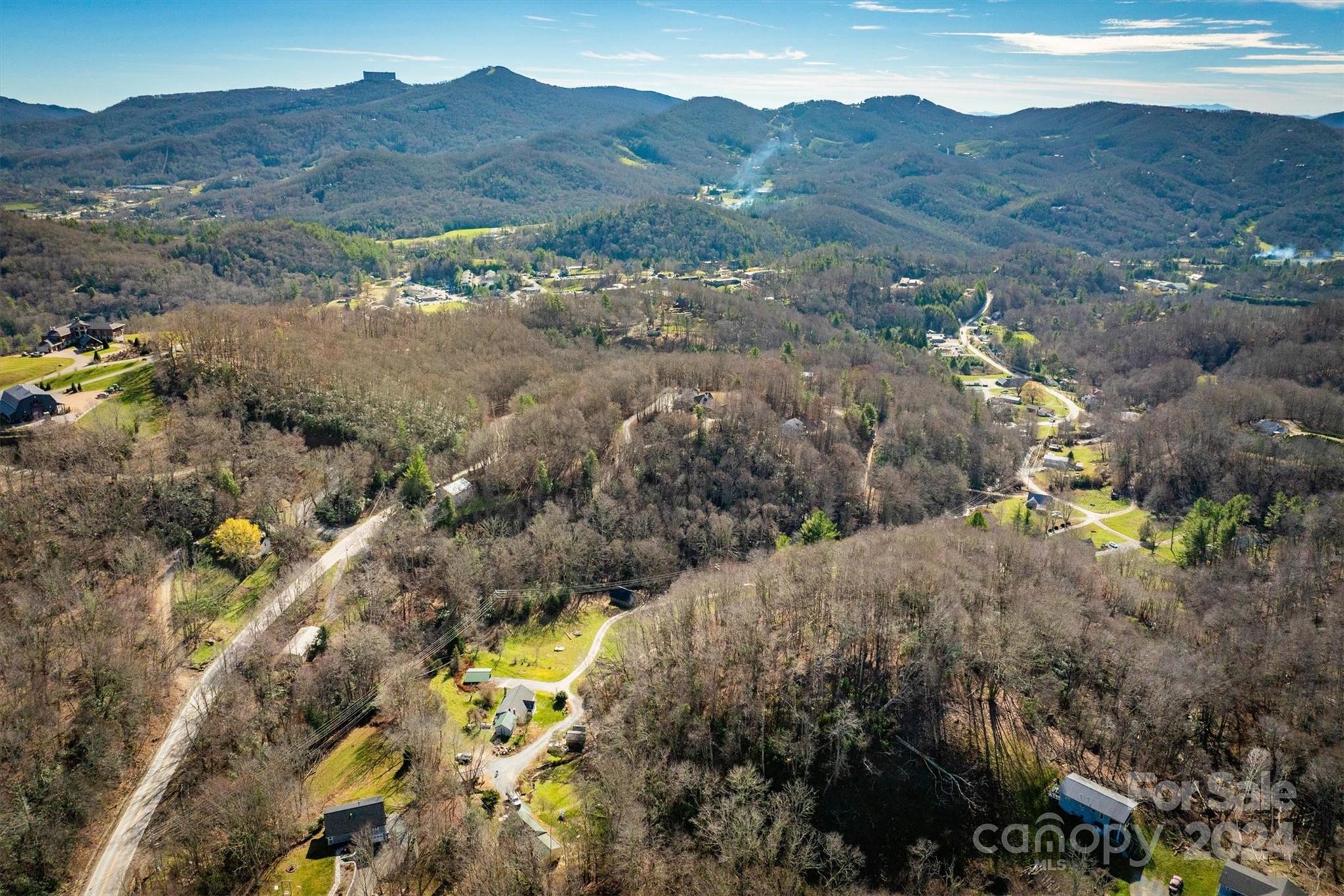 344 & 348 Tumbling Brook Drive