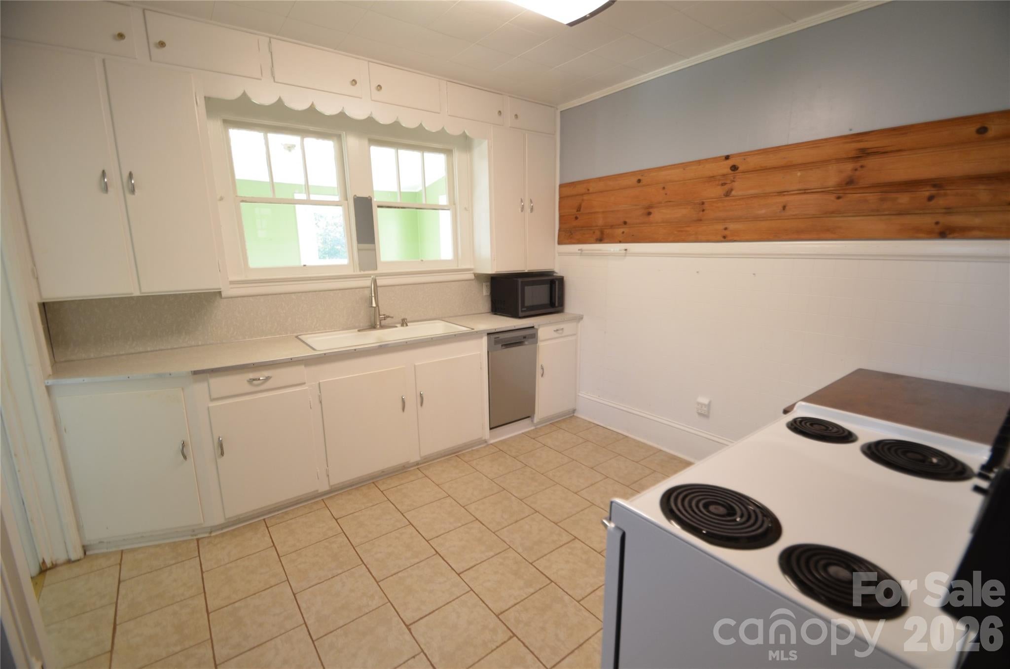 813 Powell Avenue SW