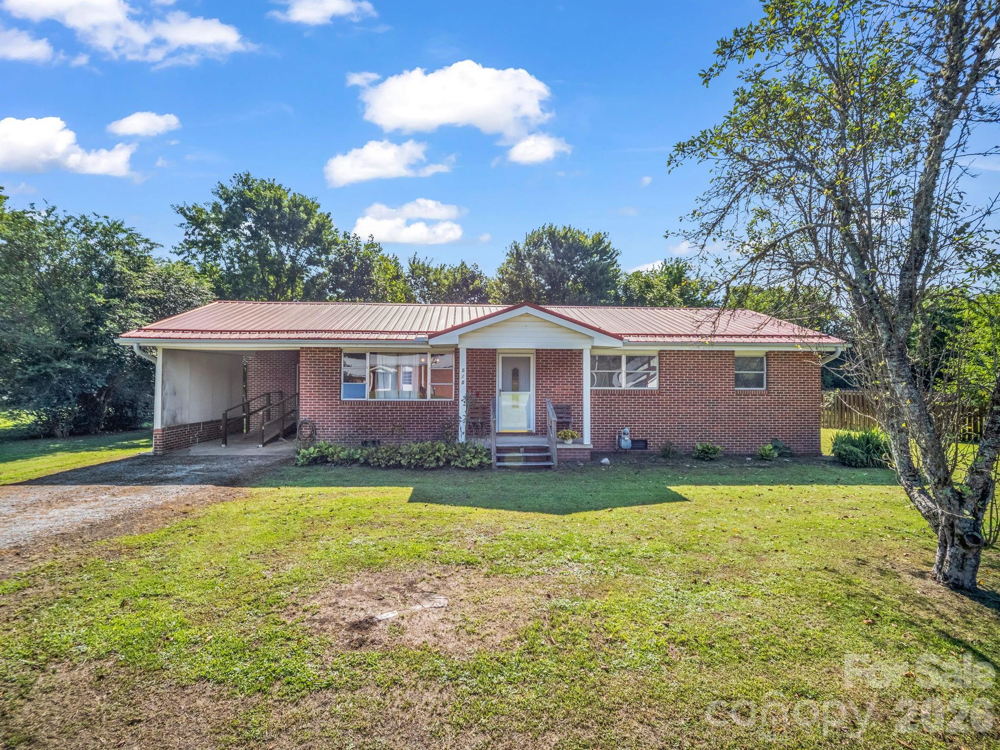 520 Pisgah Drive, Brevard, NC, 28712