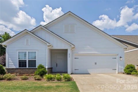 Photo of 6612 Star Drive, Sherrills Ford, NC 28673 (MLS # 4408045)