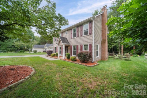 Photo of 2527 Heathershire Lane, Matthews, NC 28105 (MLS # 4410552)