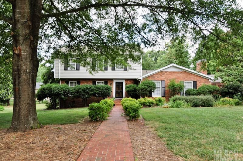 Pinewood Circle - Residential