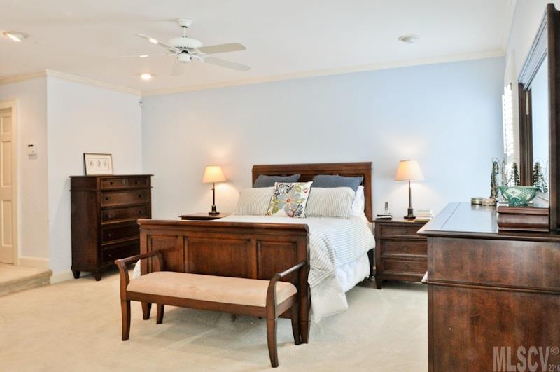 Pinewood Circle - Residential