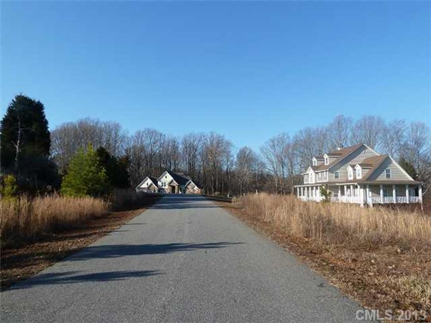 1 acre cul-de-sac location. Incredible country location yet closes to Troutman, Mooresville, Lake Norman and I-77 with NO HOA Fees. Come bring your own builder for your dream home on this affordable homesite.