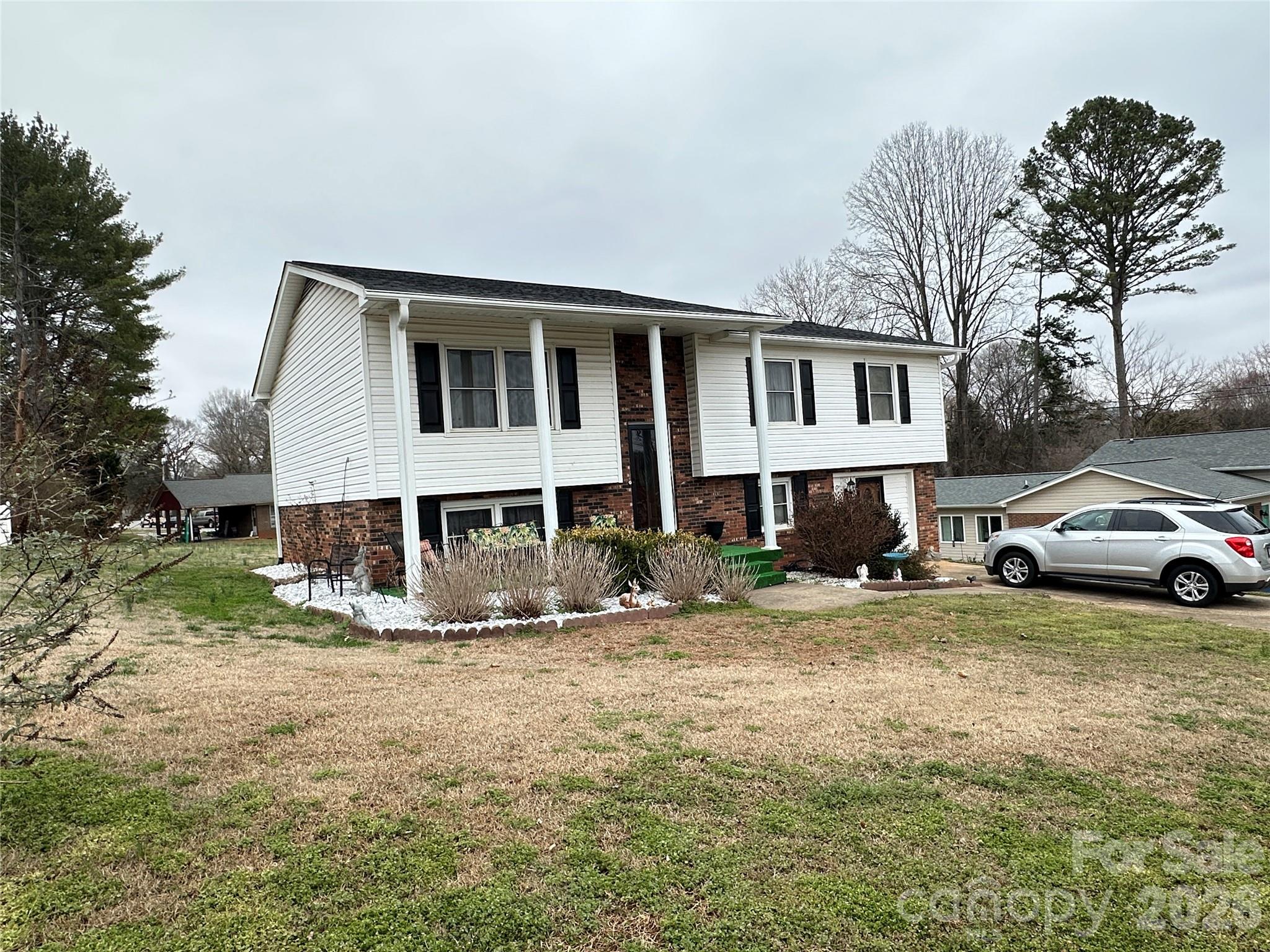 Meadowbrook Acres - Residential