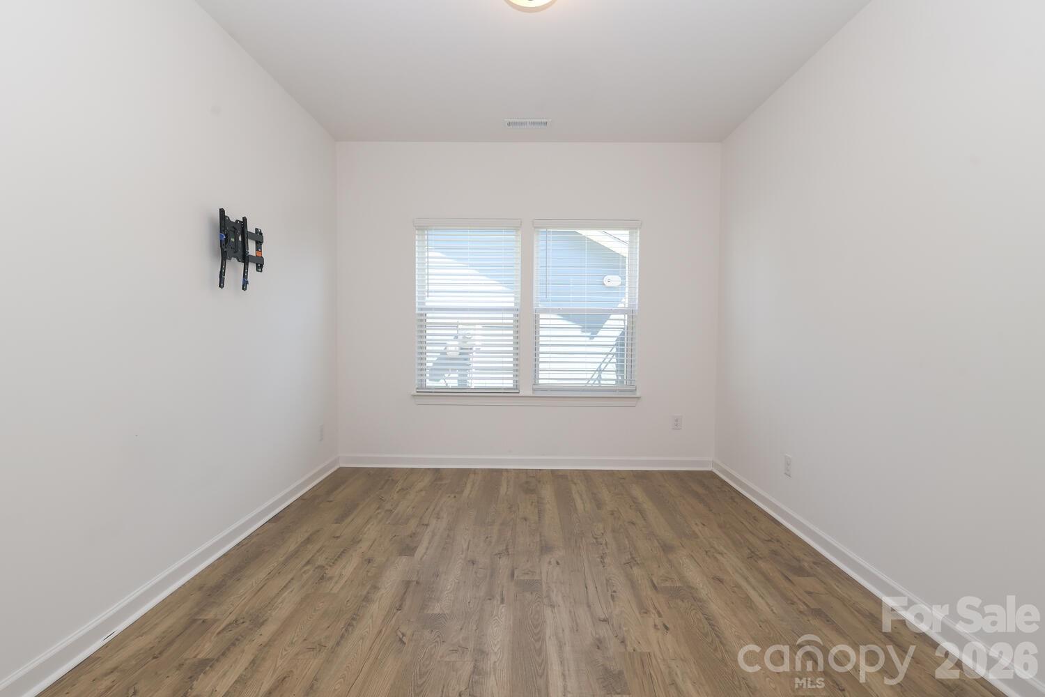 1391 Links Crossing Drive