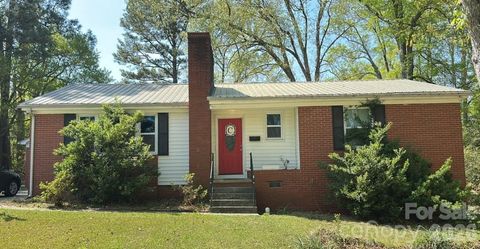 102 Azalea Road Lancaster SC 29720