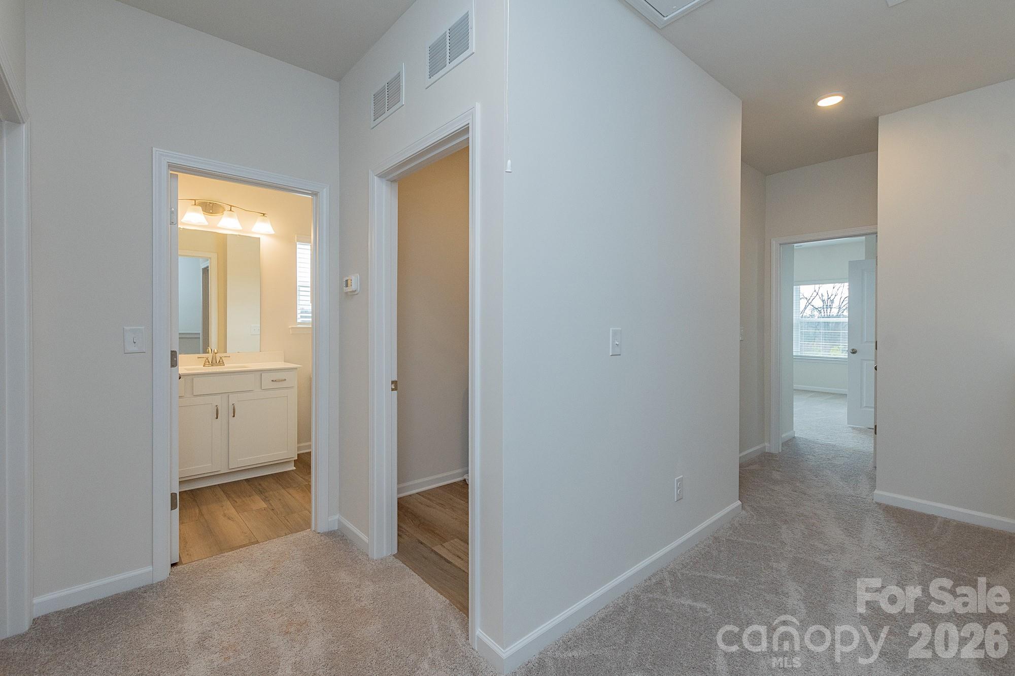 Hickory Glen - Residential