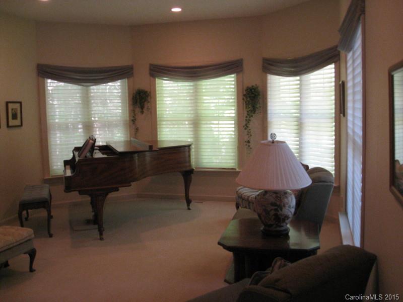 Olde Williamsburg - Residential