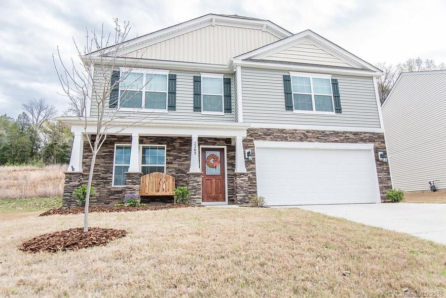 Open floor plan***Shows BRAND NEW!***Located in desirable Reid Pointe in Indian Land with four bedrooms and a HUGE loft area! Backyard extends out and up a hill where you can watch the sun set over the neighborhood from the firepit entertaining area. Owner put in steps to access top of hill. Close to dining, shopping, entertainment, and interstates.