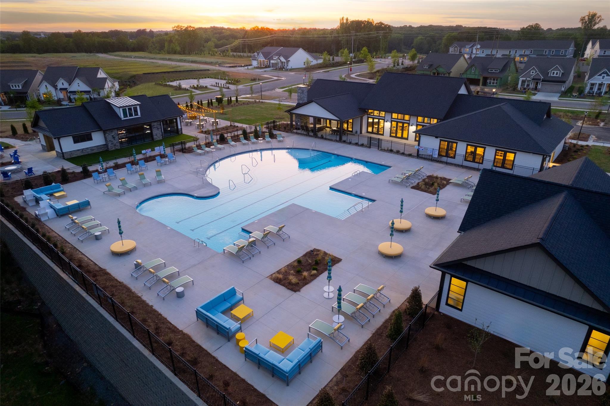 Encore At Streamside - Residential